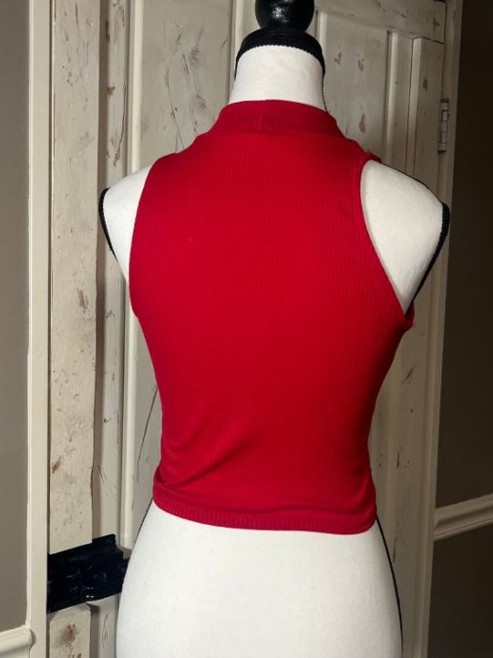 Women's Ribbed Tank Top - Picture 4 of 5